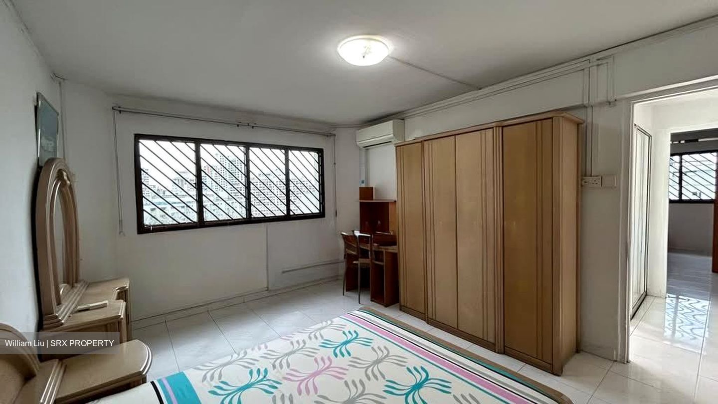 Blk 238 Jurong East Street 21 (Jurong East), HDB 5 Rooms #538001201